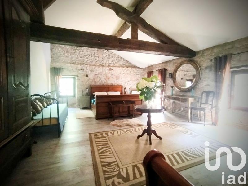 Maison - 400 m² - 8 pièces