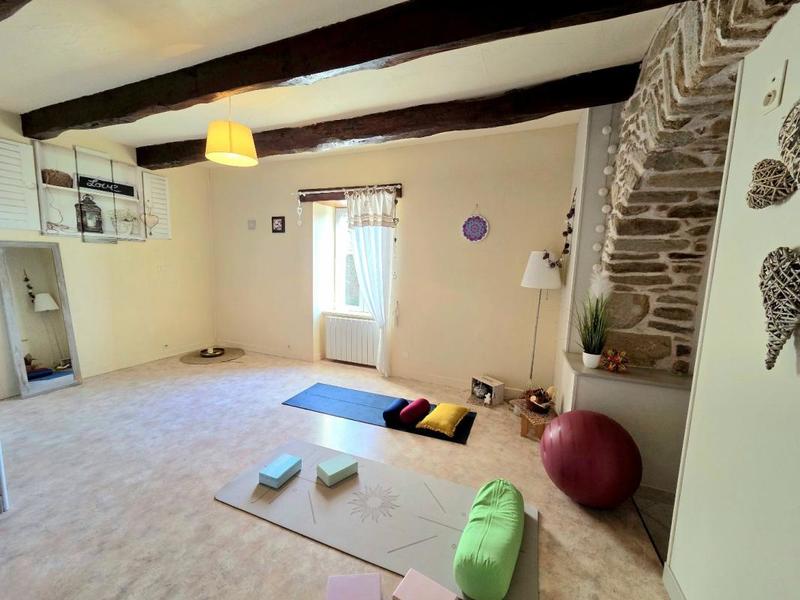 Maison - 277 m² - 9 pièces