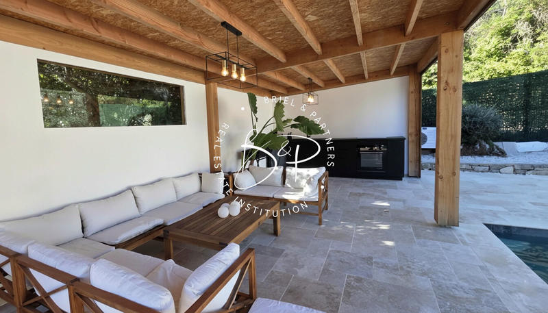 Maison - 148 m² - 6 pièces