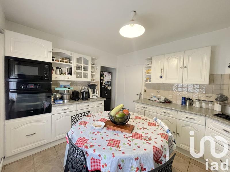 Maison - 187 m² - 7 pièces