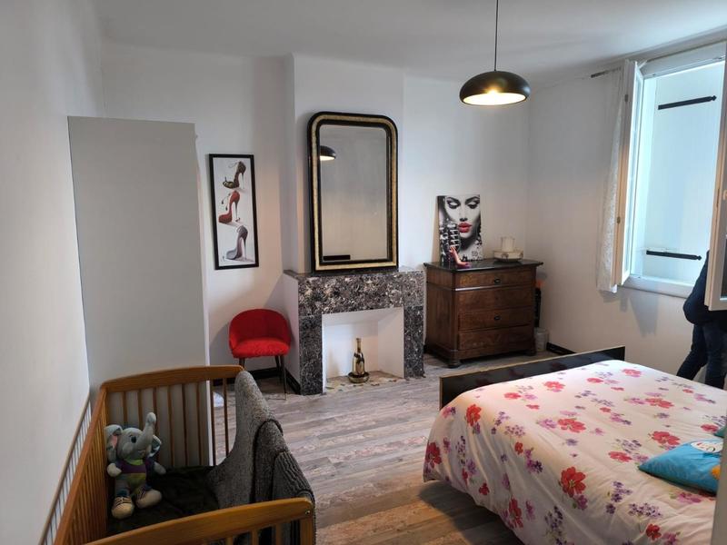 Maison - 212 m² - 10 pièces