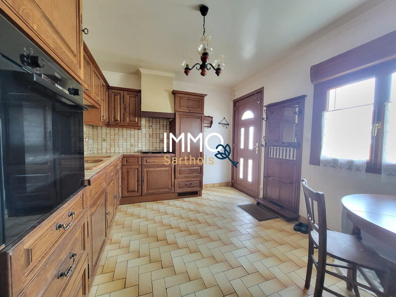 Maison - 111 m² - 6 pièces