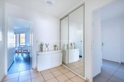 Appartement - 100 m² - 5 pièces