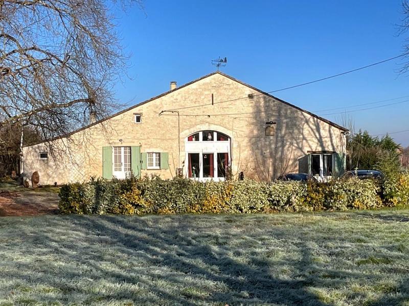 Maison - 300 m² - 7 pièces