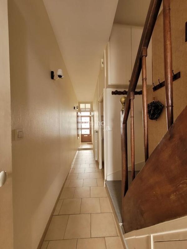 Maison - 205 m² - 11 pièces