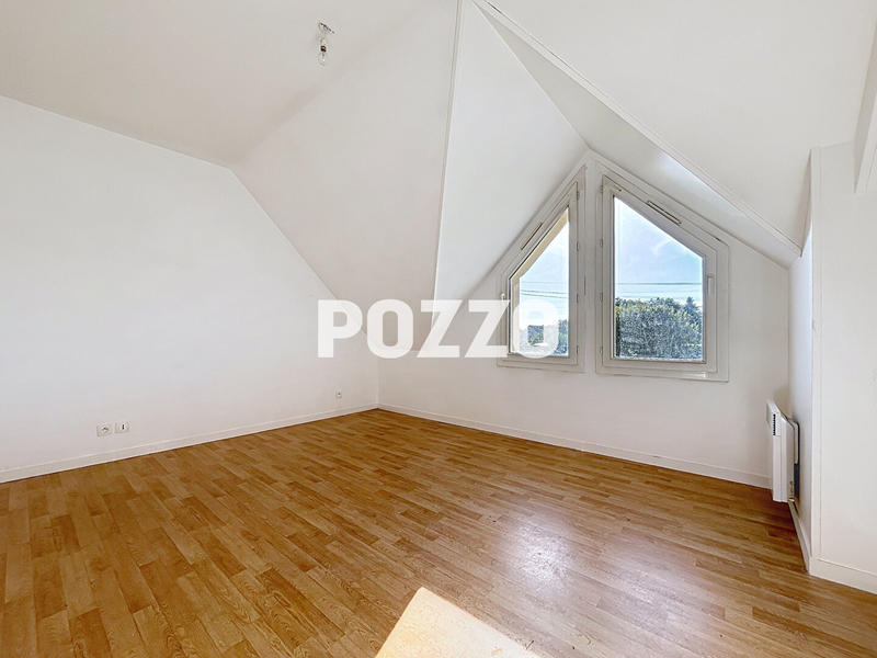 Maison - 96 m² - 5 pièces