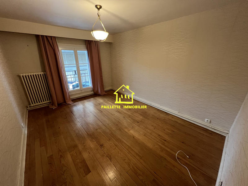 Appartement - 84 m² - 4 pièces