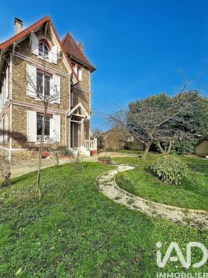 Maison - 110 m² - 6 pièces