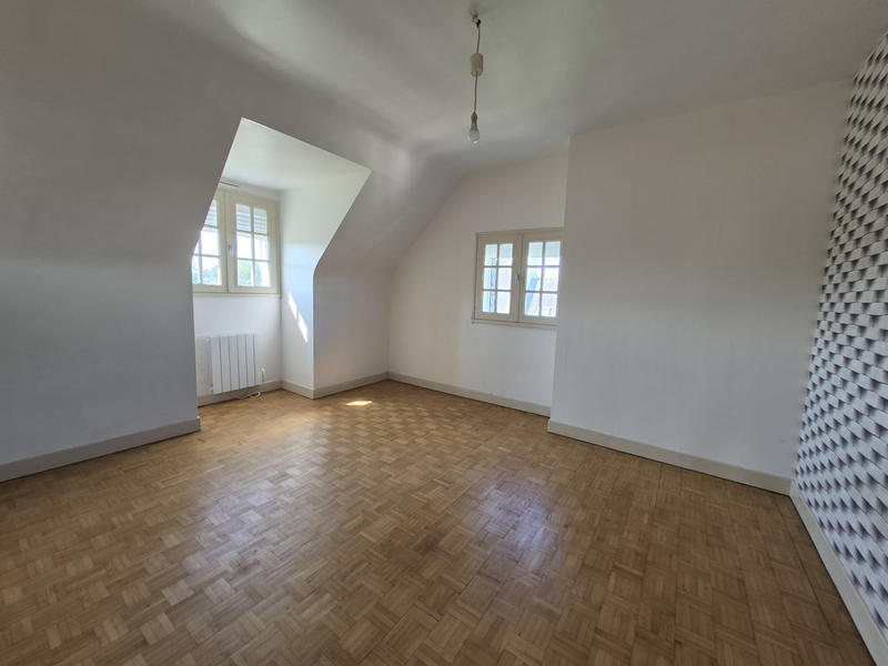 Maison - 112 m² - 6 pièces