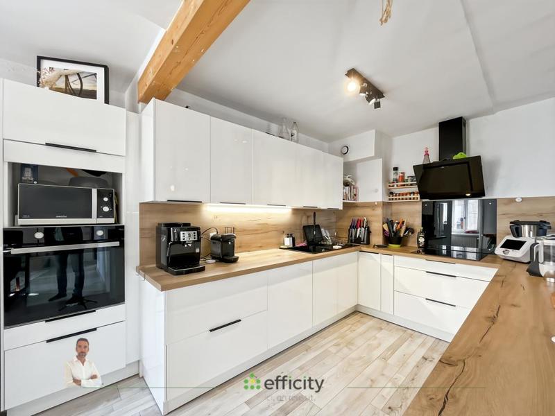 Maison - 92 m² - 4 pièces