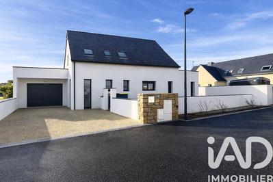 Maison - 140 m² - 5 pièces