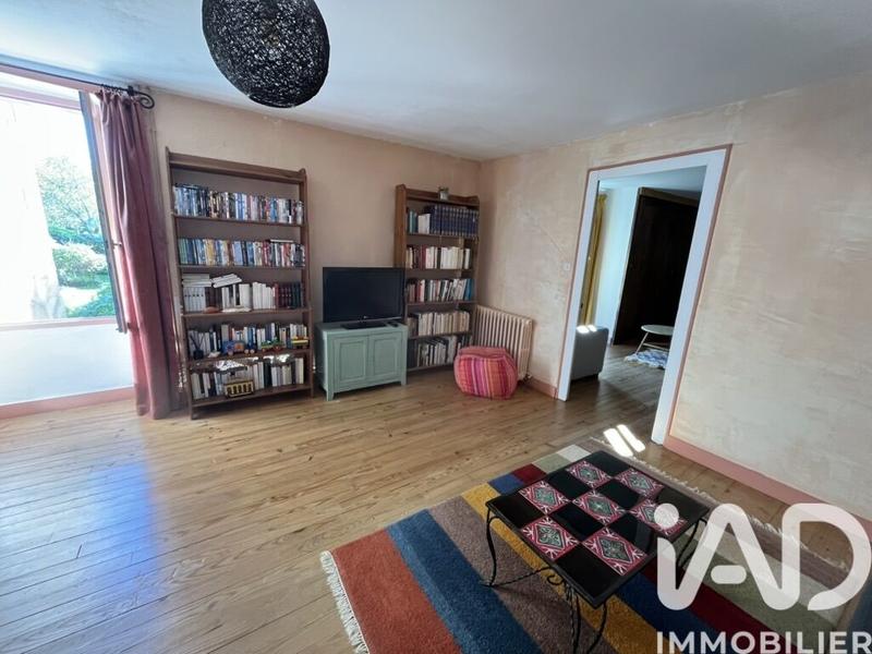 Maison - 350 m² - 11 pièces