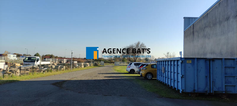 Local commercial - 120 m² - 5 pièces