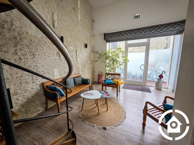 Local d'activité / Entrepôt - 17 m²