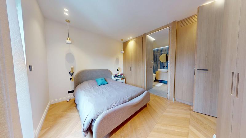 Villa - 200 m² - 7 pièces