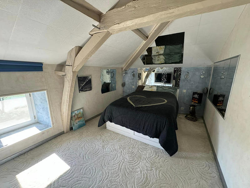 Maison - 278 m² - 10 pièces