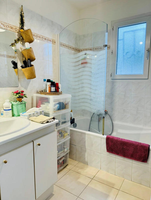 Maison - 94 m² - 5 pièces