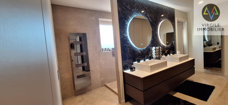 Villa - 174 m² - 6 pièces