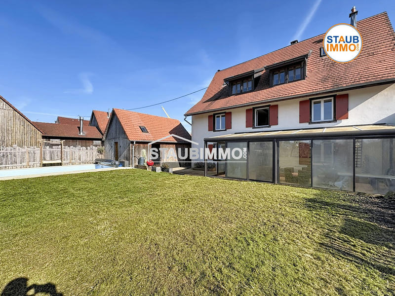 Maison - 243 m² - 7 pièces