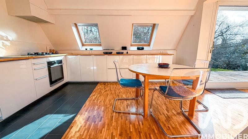 Maison de maîtres - 135 m² - 7 pièces