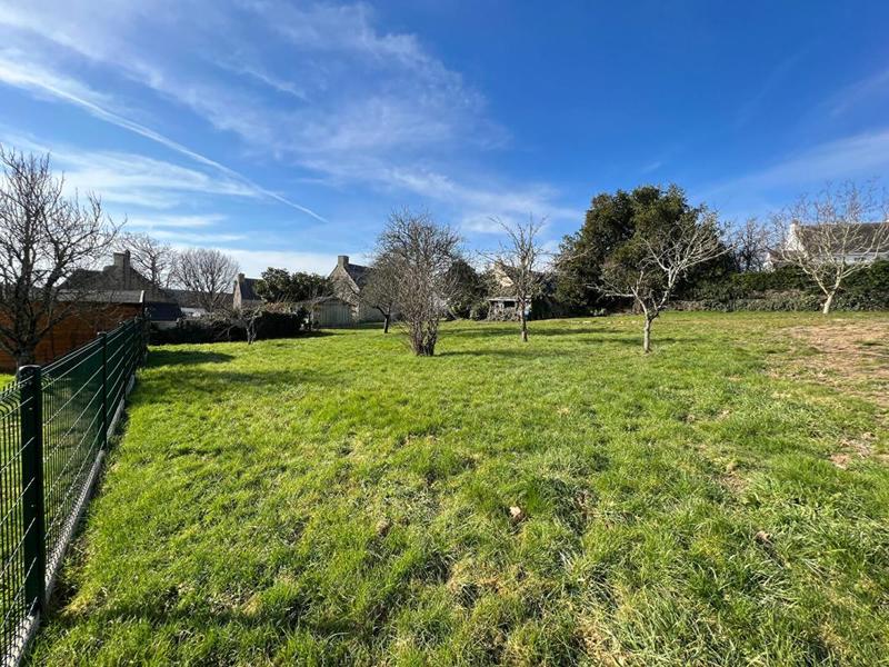 Terrain constructible - 816 m²