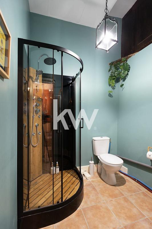 Maison - 680 m² - 18 pièces