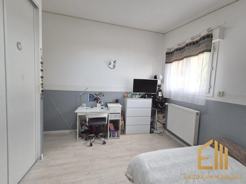 Maison - 140 m² - 8 pièces