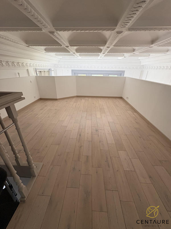 Appartement - 185 m² - 5 pièces