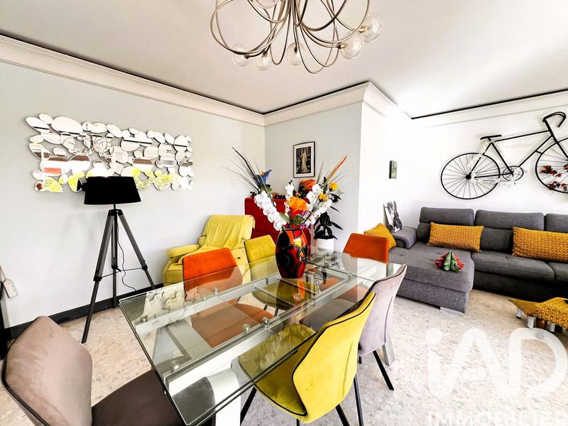 Appartement - 90 m² - 4 pièces