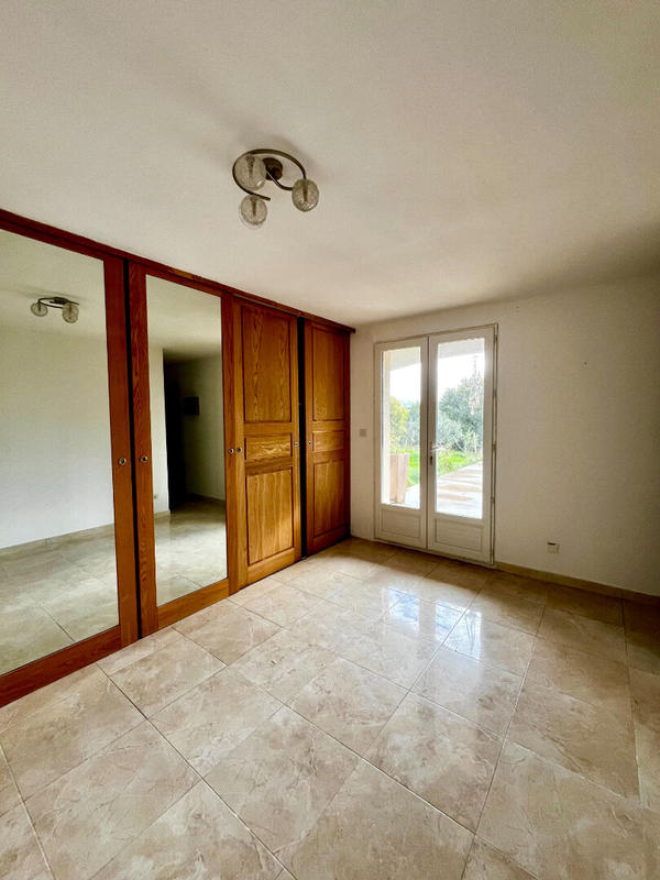 Maison - 147 m² - 7 pièces