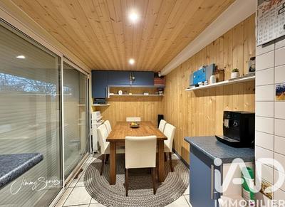 Maison - 92 m² - 5 pièces