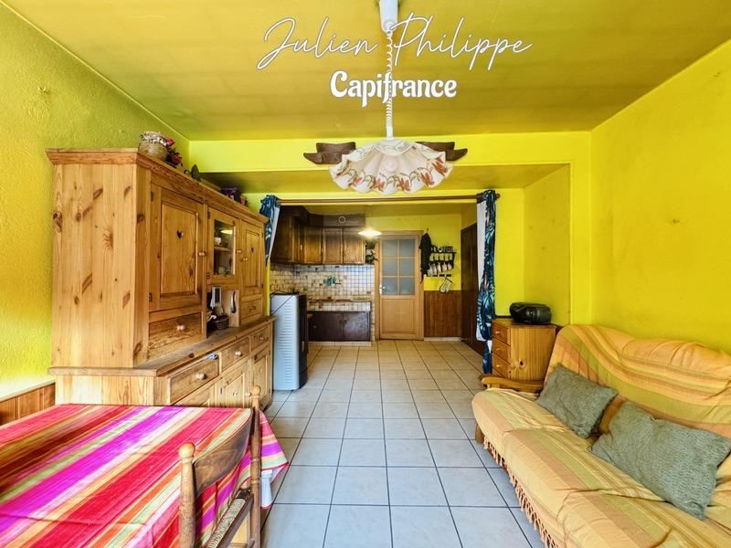 Maison - 96 m² - 5 pièces