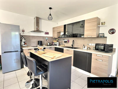 Maison - 88 m² - 4 pièces