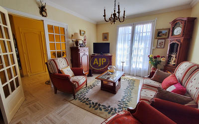 Maison - 105 m² - 4 pièces