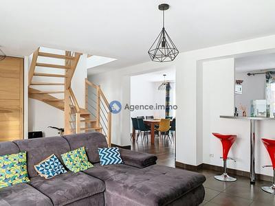 Maison - 152 m² - 6 pièces