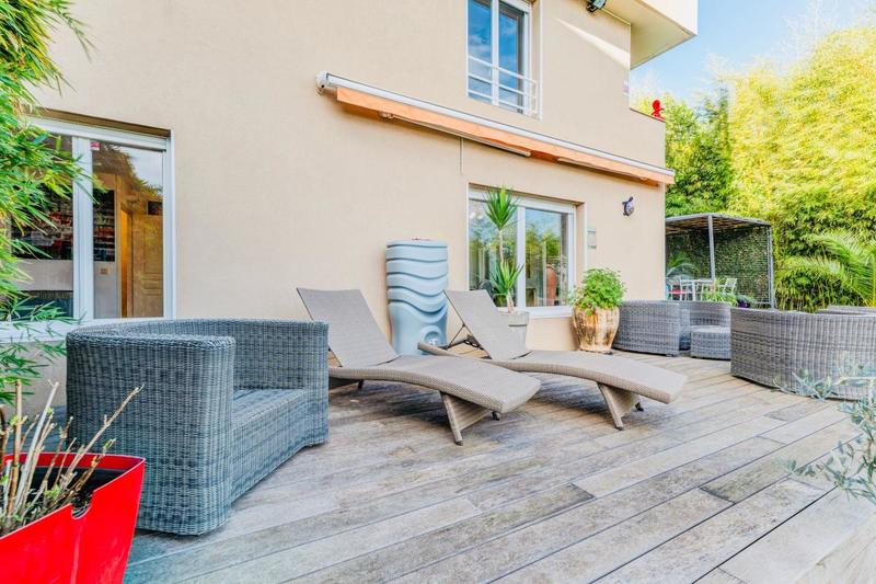 Duplex - 93 m² - 4 pièces