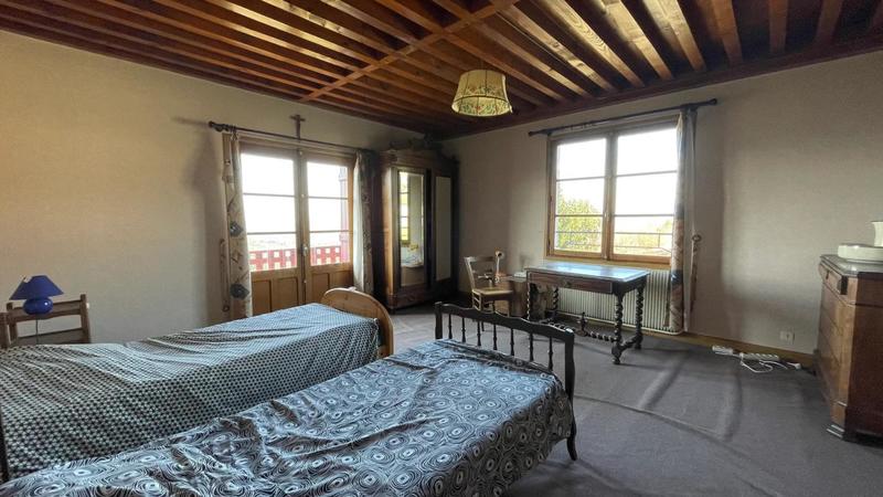 Maison - 251 m² - 13 pièces