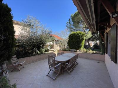 Maison - 177 m² - 8 pièces