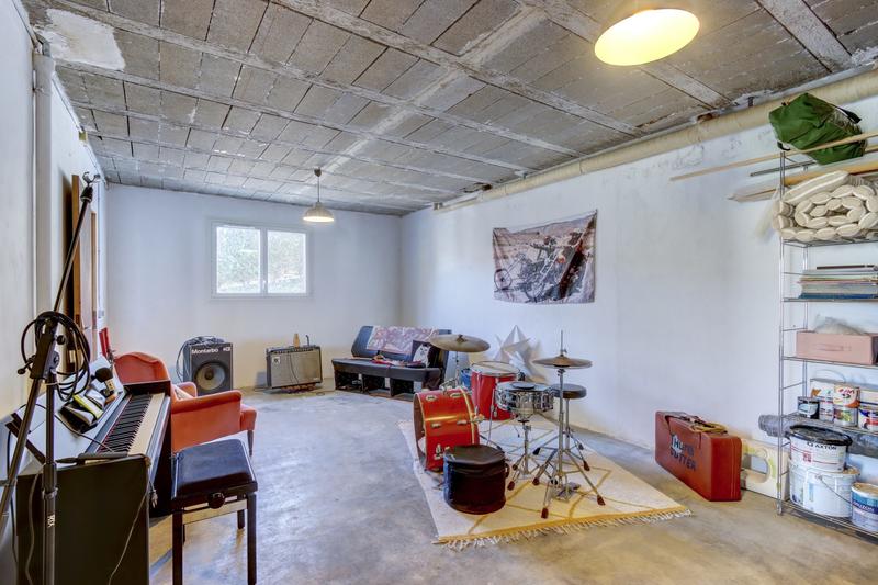 Maison - 230 m² - 5 pièces