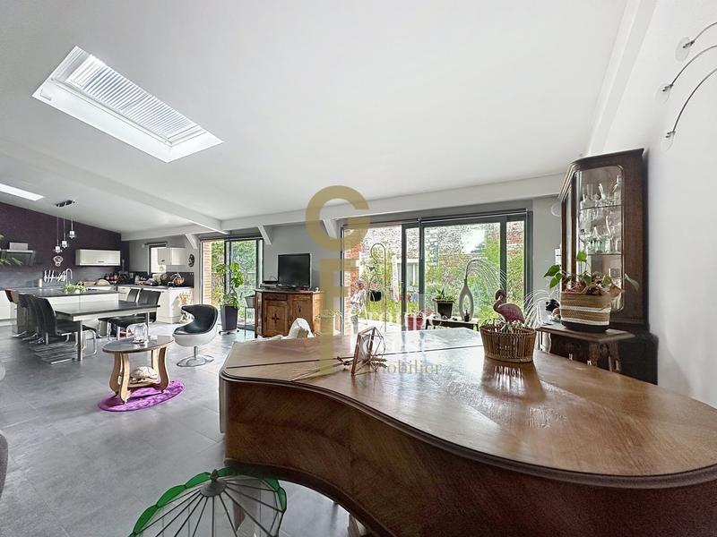 Maison - 190 m² - 5 pièces