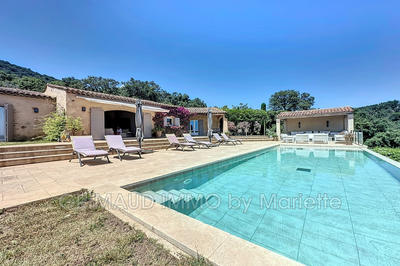 Villa - 185 m² - 6 pièces
