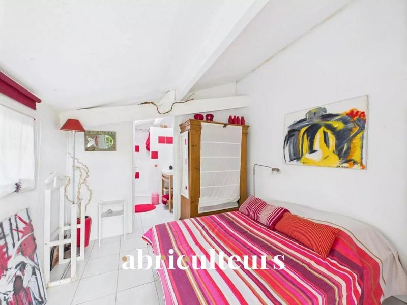 Villa - 174 m² - 10 pièces