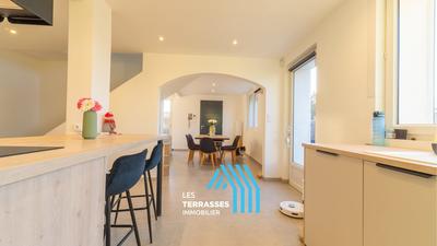 Maison traditionnelle - 82 m² - 4 pièces