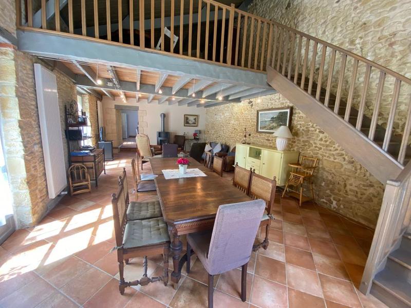 Maison de ville - 334 m² - 7 pièces