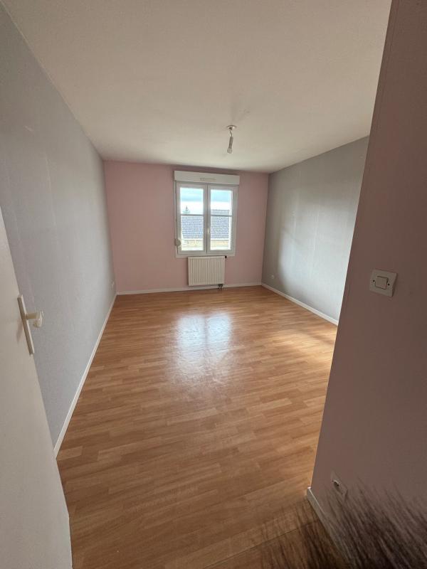 Appartement - 95 m² - 5 pièces