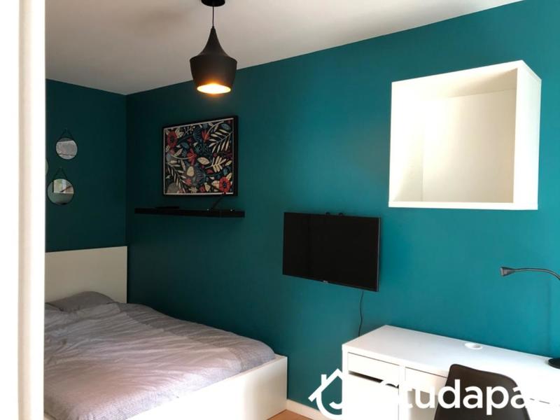 Chambre - 11 m² - 1 pièce