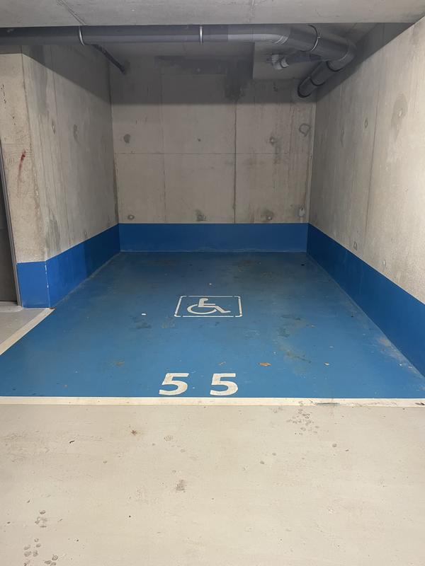 Parking / Garage - 12 m²