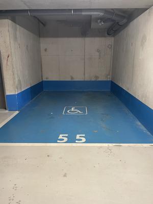 Parking / Garage - 12 m²