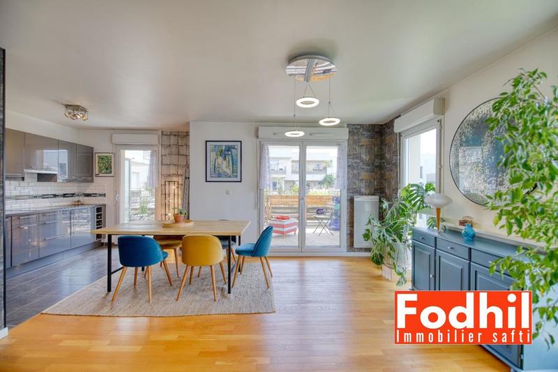 Appartement - 94 m² - 5 pièces