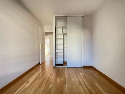 Appartement - 106 m² - 5 pièces